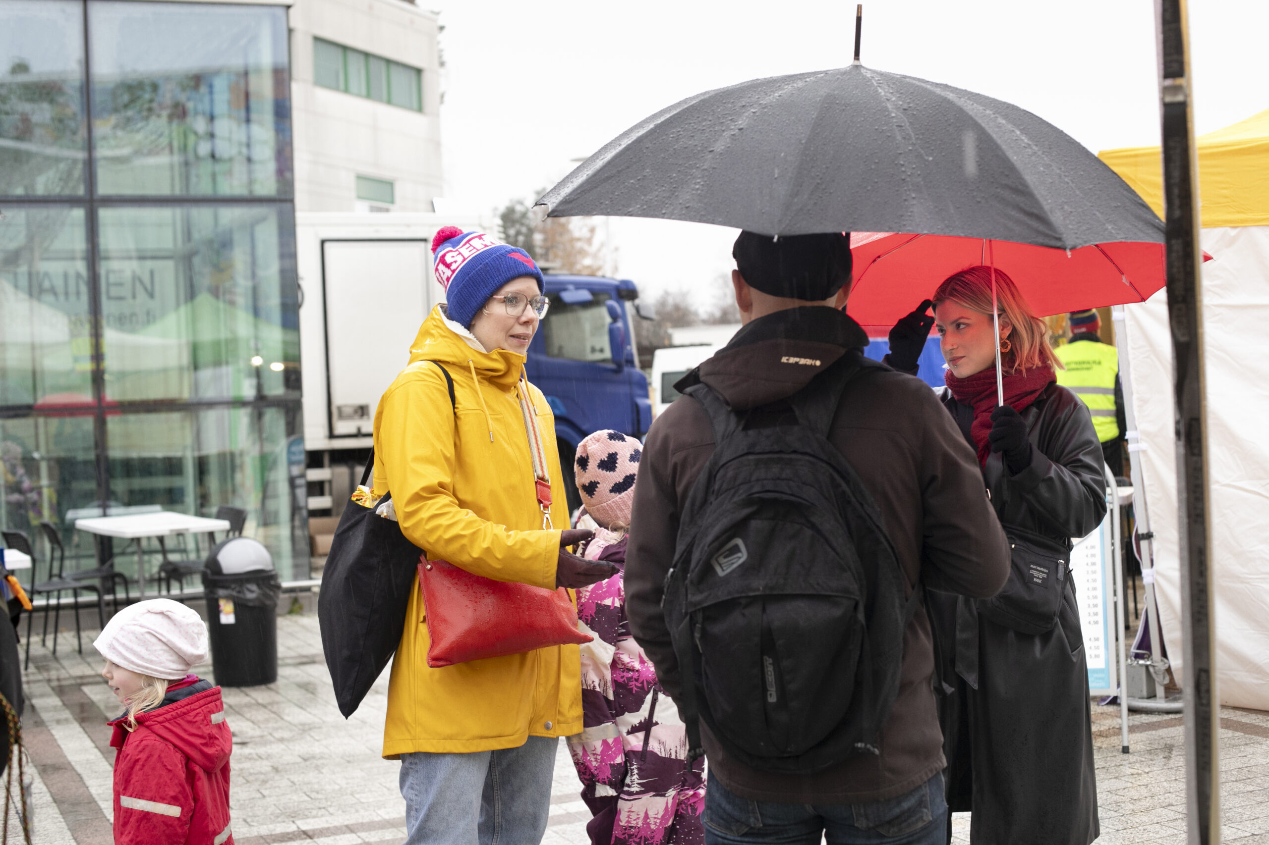 AVOIN HALLINTO JA ASUKKAIDEN OSALLISUUS Vantaan Vasemmisto Vantaan 